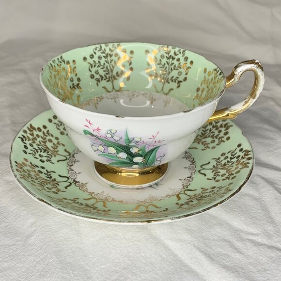 Vintage Royal Grafton Lily of the Valley Cup & Saucer Fine Bone China England - Picture 1 of 9